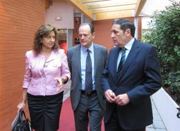 Hernández, Cabello y Saéz Aguado en la presentación de TCD Pharma