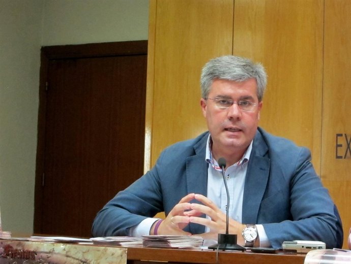 El presidente del PP de Jaén, José Enrique Fernández de Moya.