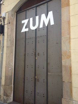 Fachada del cine Zumzeig de Barcelona