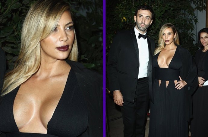 Kim Kardashian no deja lugar a la imaginación, nos enseña su delantera total