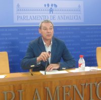 PSOE-A pide respeto al "duro" trabajo de la Junta sobre su presupuesto, después de la "soga al cuello" del Gobierno