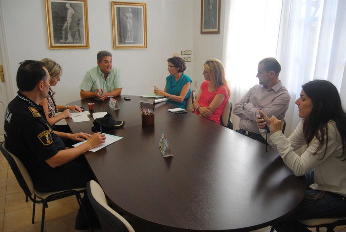 Reunión en Vinaròs presidida por el alcalde