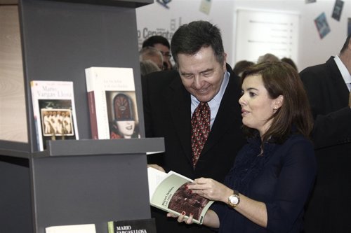 Soraya Sáenz de Santamaría inaugura LIBER 2013