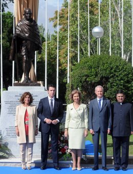 Primera estatua de Ghandi en España                     