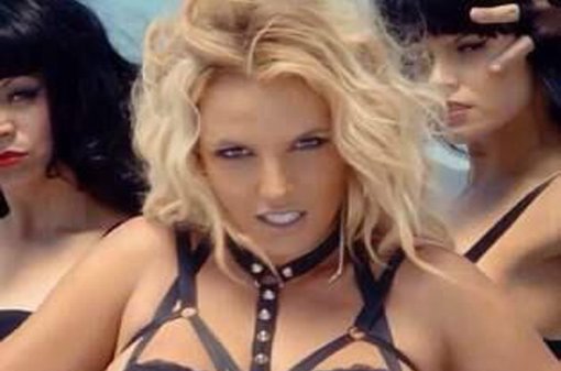 Britney Spears ligerita de ropa en su nuevo videoclip