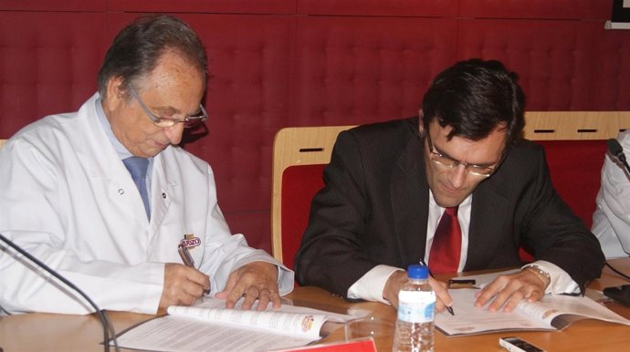Fuertes y Durán firman el acuerdo de colaboración