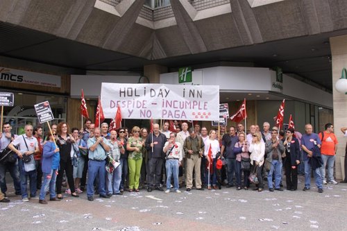 Manifestación trabajadores holiday Inn