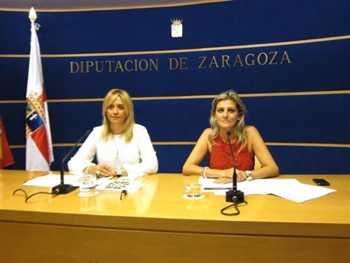 María Ángeles Larraz y María Jesús Peralta han presentado la muestra CooperaDPZ
