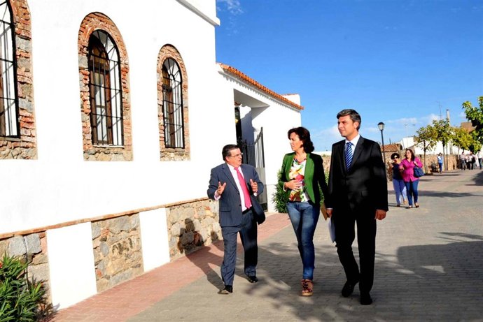Ceballos y Lorite en la visita institucional a Torrecampo