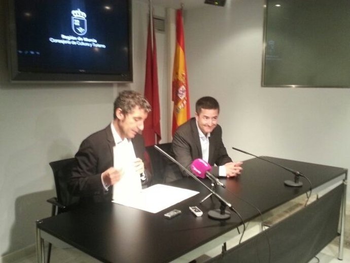 El consejero de Cultura y Turismo, Pedro Alberto Cruz, en la rueda de prensa