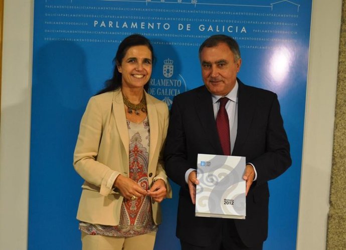 O Fiscal Superior De Galicia Entrega No Parlamento A Memoria De 2012