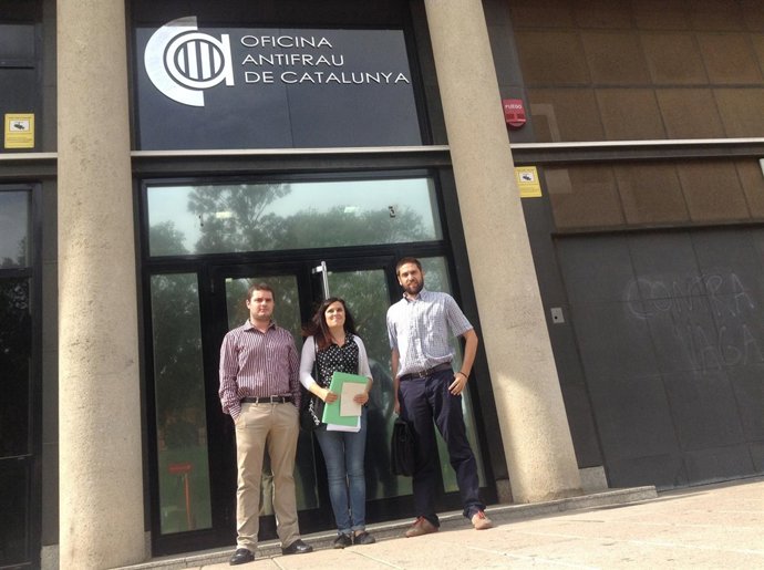 La diputada de la CUP Isabel Vallet en la Oficina Antifraude de Catalunya