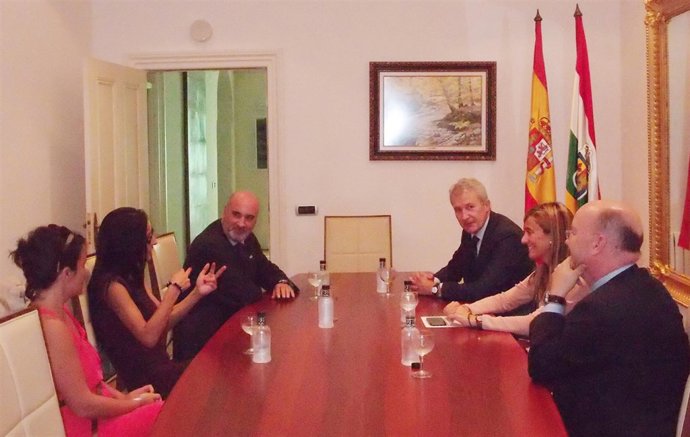 Recepción fiscales con Del Río