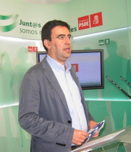 Mario Jiménez, este viernes