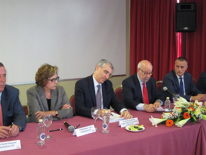 Francisco Conde en un acto en Vigo