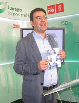 Mario Jiménez, este viernes