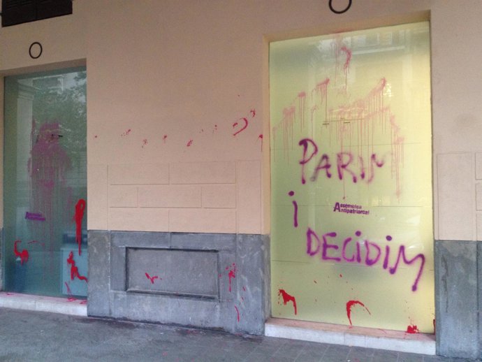 Pintadas en la sede del PP balear