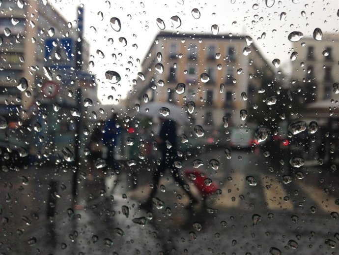 Lluvia, paraguas, mal tiempo