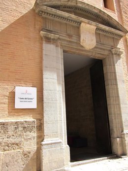 Fachada del Centro del Carmen en Valencia