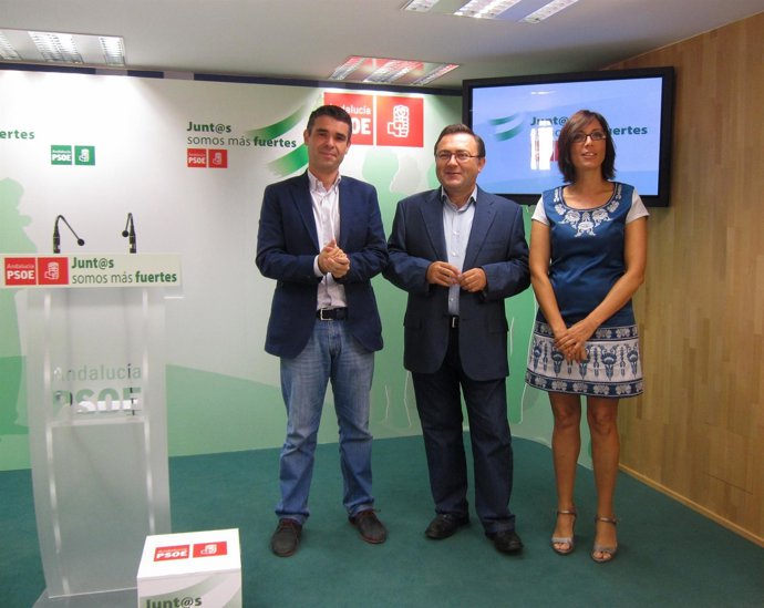 Los socialistas José Bernal, Miguel Ángel Heredia y María Gámez