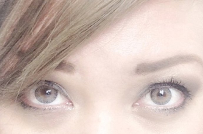 Disimula tus ojeras con la técnica del triángulo 