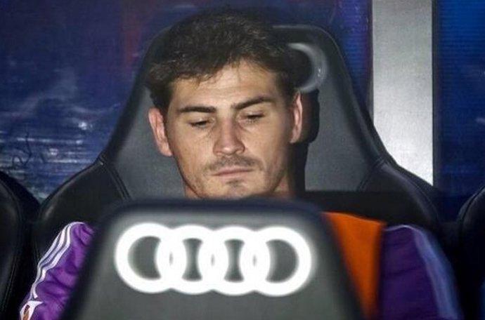 Iker Casillas se pelea con sus padres por el control de Ikerca