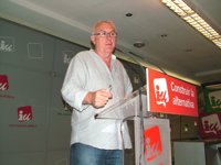 IU condena "sin matices" el ataque a un ayuntamiento orensano con alcalde franquista