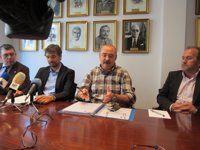 La Asociación de Amigos del Aeropuerto de Parayas cree que tiene "un futuro de crecimiento"