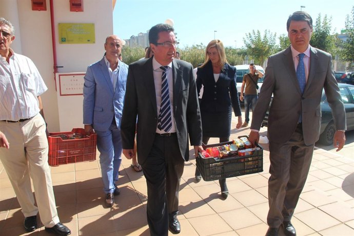 El portavoz del PP en el Parlamento andaluz, Carlos Rojas, y el pte del PP de Hu