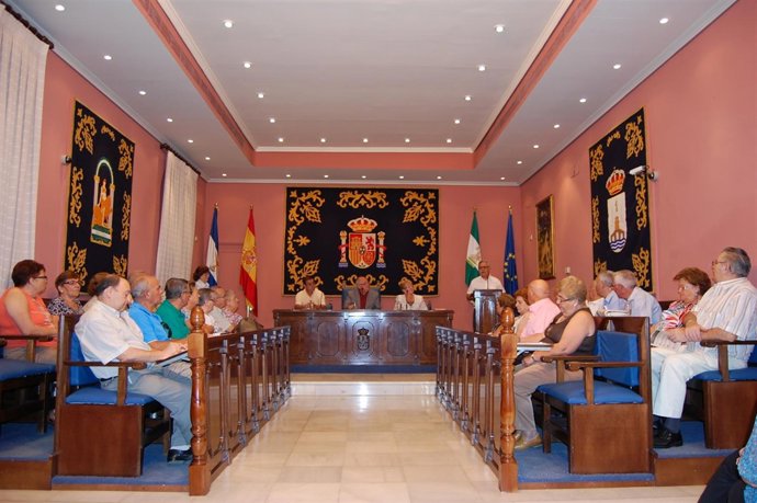 Reunión con miembros del futuro Consejo de Personas Mayores. 