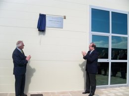 Placa conmemorativa de la inauguración de Gadea