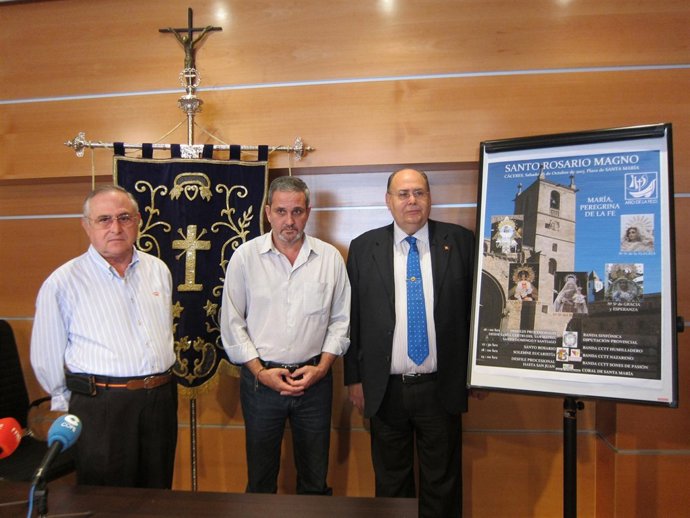 Presentación Del Santo Rosario Magno De Cáceres