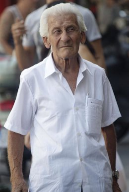 Ancianos, pensionistas