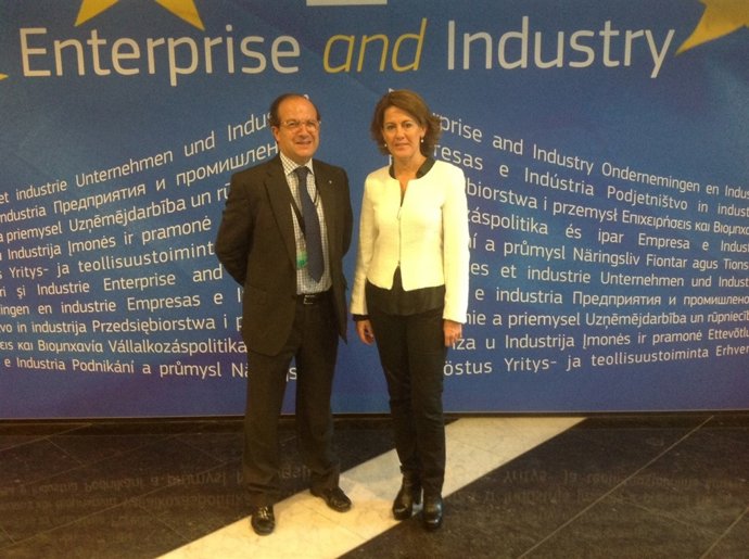 Barcina con Daniel Calleja, director general de Empleo e Industria de la UE.