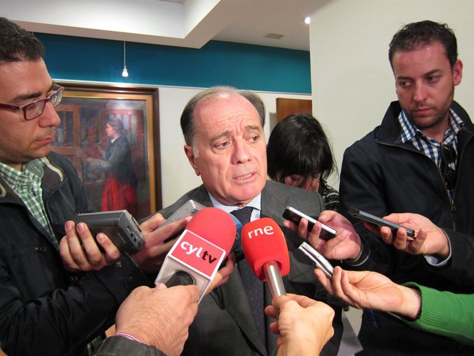 Tomás Villanueva, consejero de Economía y Empleo.