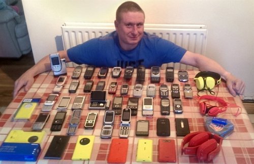 Jim O'Brien es un "loco de Nokia" con una colección de 115 teléfonos