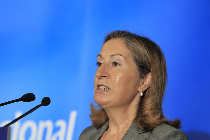Ministra de Fomento, Ana Pastor