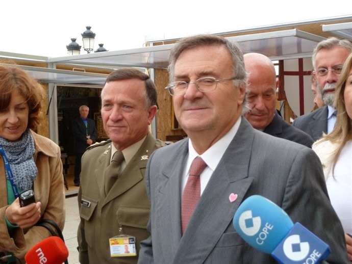 Arturo García-Tizón