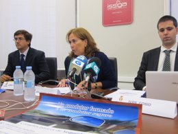 La directora del ISSGA, Adela Quinzá-Torroja, junto a responsables de RACE