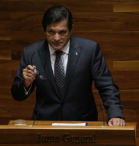 Fernández propone al PP un pacto para eliminar la financiación privada de los partidos