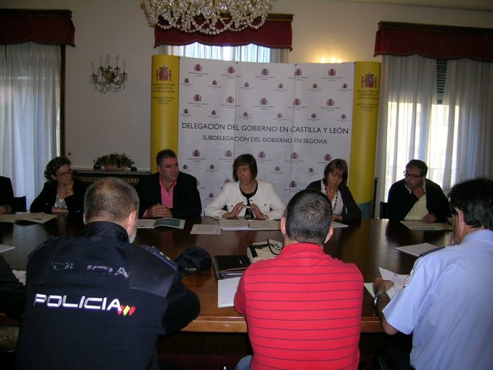 Reunión informativa de la subdelegada