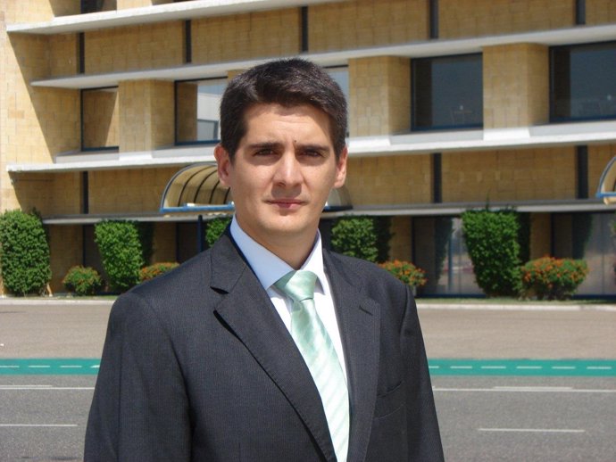 Director del aeropuerto de Sevilla, Jesús Caballero.