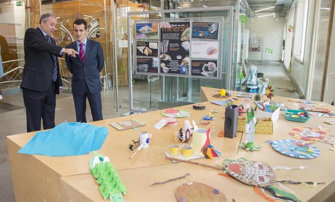 Pinto (i) y Vegas (d) en la presentación de la programación