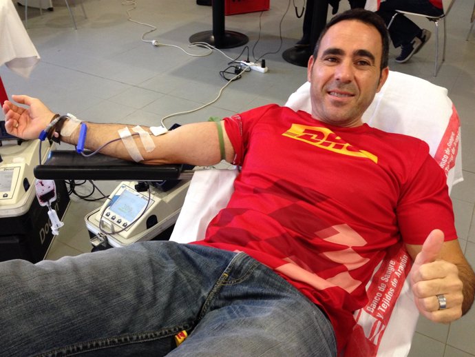 DHL colabora con la Hermandad de Donantes de Sangre de Zaragoza