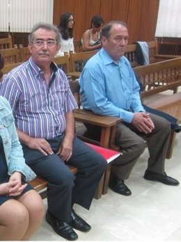 Los dos acusados, con el exalcalde a la derecha, en el anterior juicio