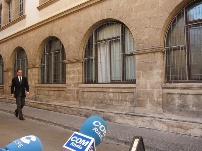 Urdangarin, en la cuesta de los Juzgados de Palma