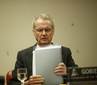 Morenés responde a Picardo que España actúa para que actividades del Peñón sean "conforme a derecho"