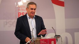 El secretario general del PSRM. Rafael González Tovar