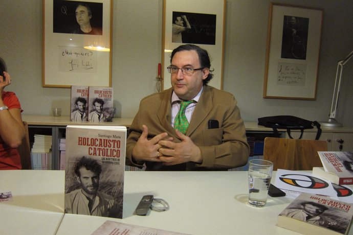 Santiago Mata, autor de 'Holocausto Católico'