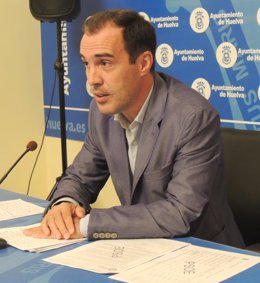 El viceportavoz del PSOE en el Ayto de Huelva, Miguel A. Mejías. 